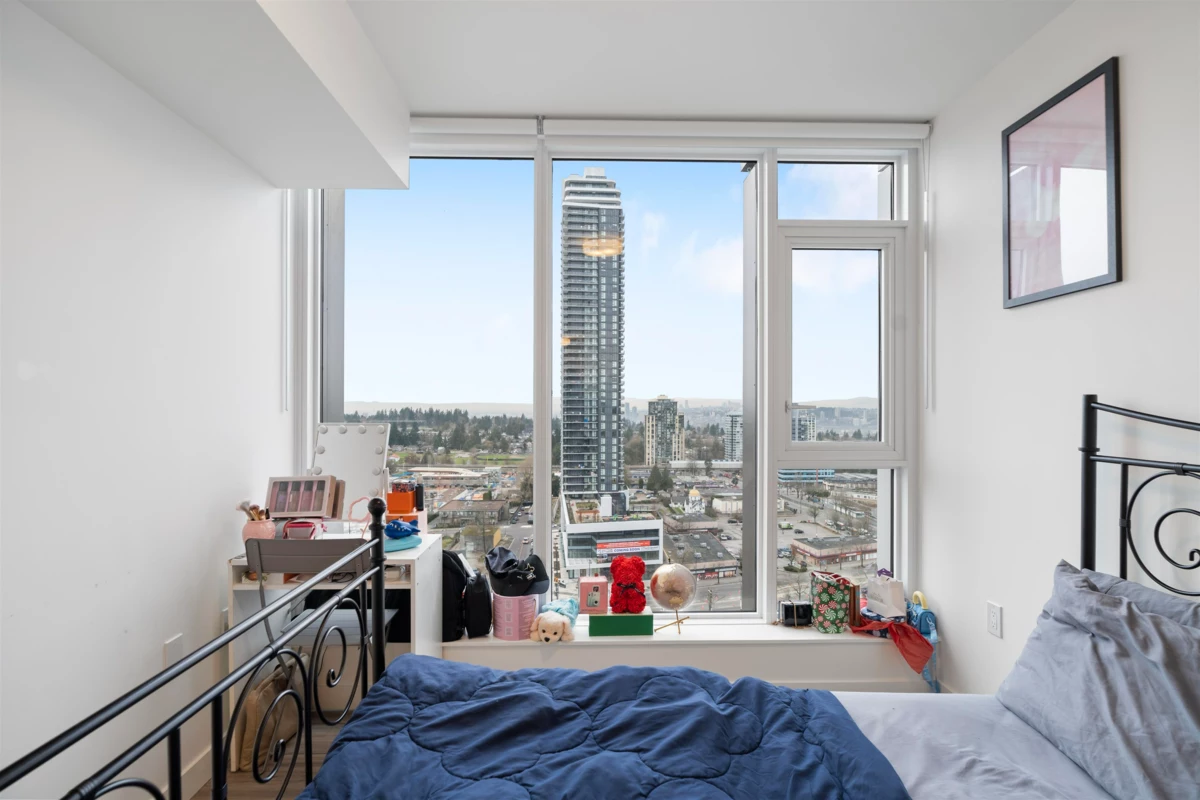 Primary Bathroom Photo of 1605 13675 107a Avenue, Surrey, BC