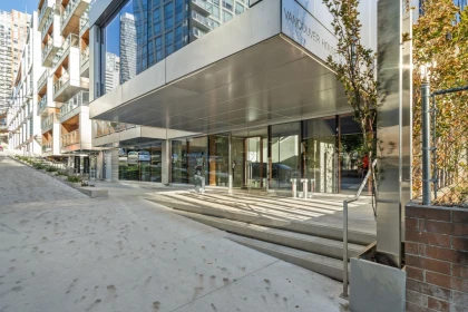 Entry Foyer Photo of 808 1480 Howe Street, Vancouver, BC
