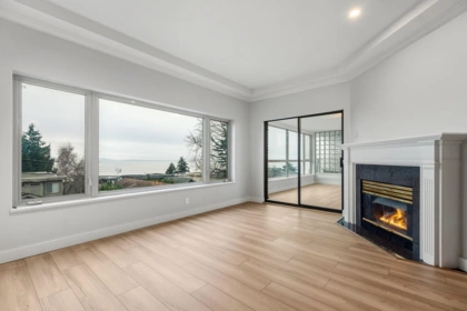 204 15176 Buena Vista Avenue, White Rock, BC, White Rock — Apartment/Condo for sale