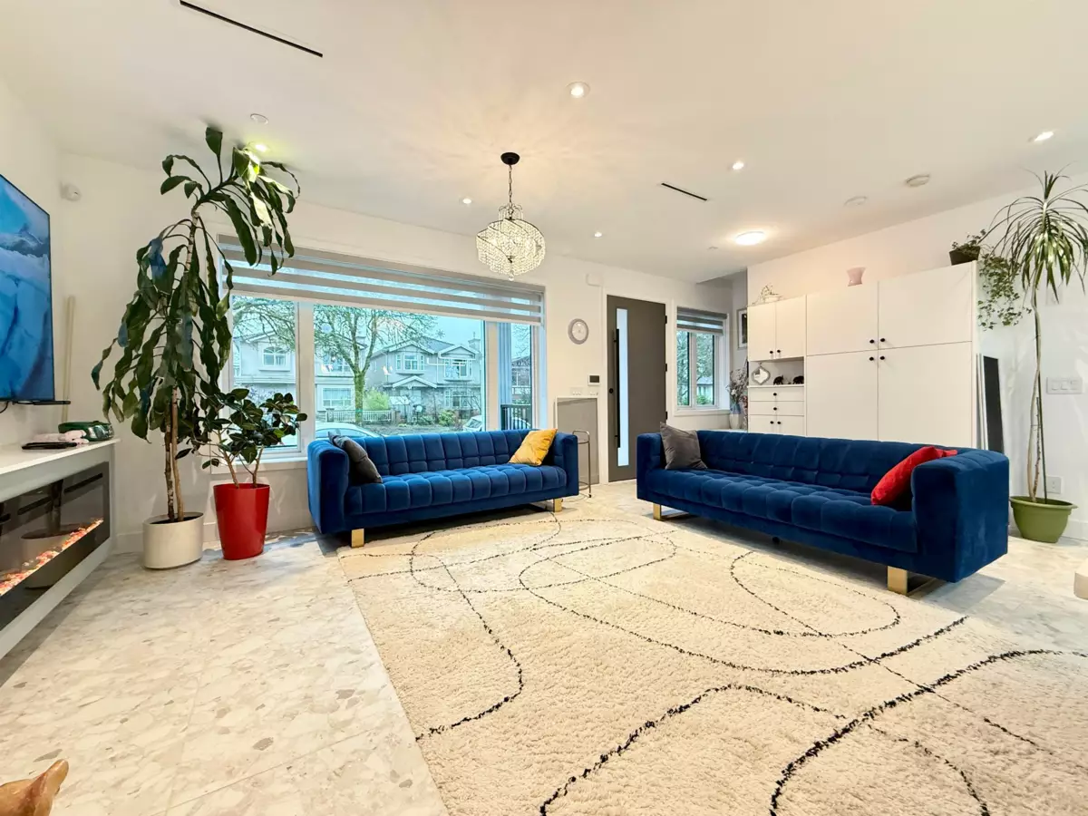 Dining Area Photo of 2931 E 28th Avenue, Vancouver, BC