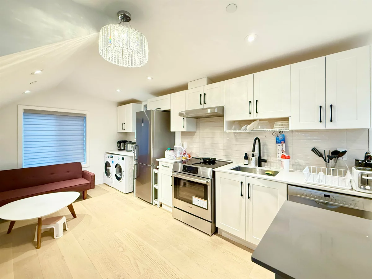 Laundry Room Photo of 2931 E 28th Avenue, Vancouver, BC