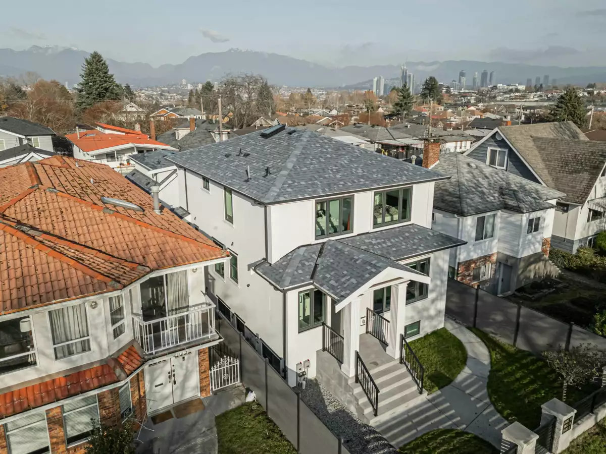 Neighborhood Park Photo Near 2931 E 28th Avenue, Vancouver, BC