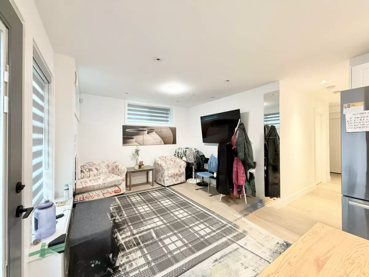 Outdoor Deck Photo of 2931 E 28th Avenue, Vancouver, BC