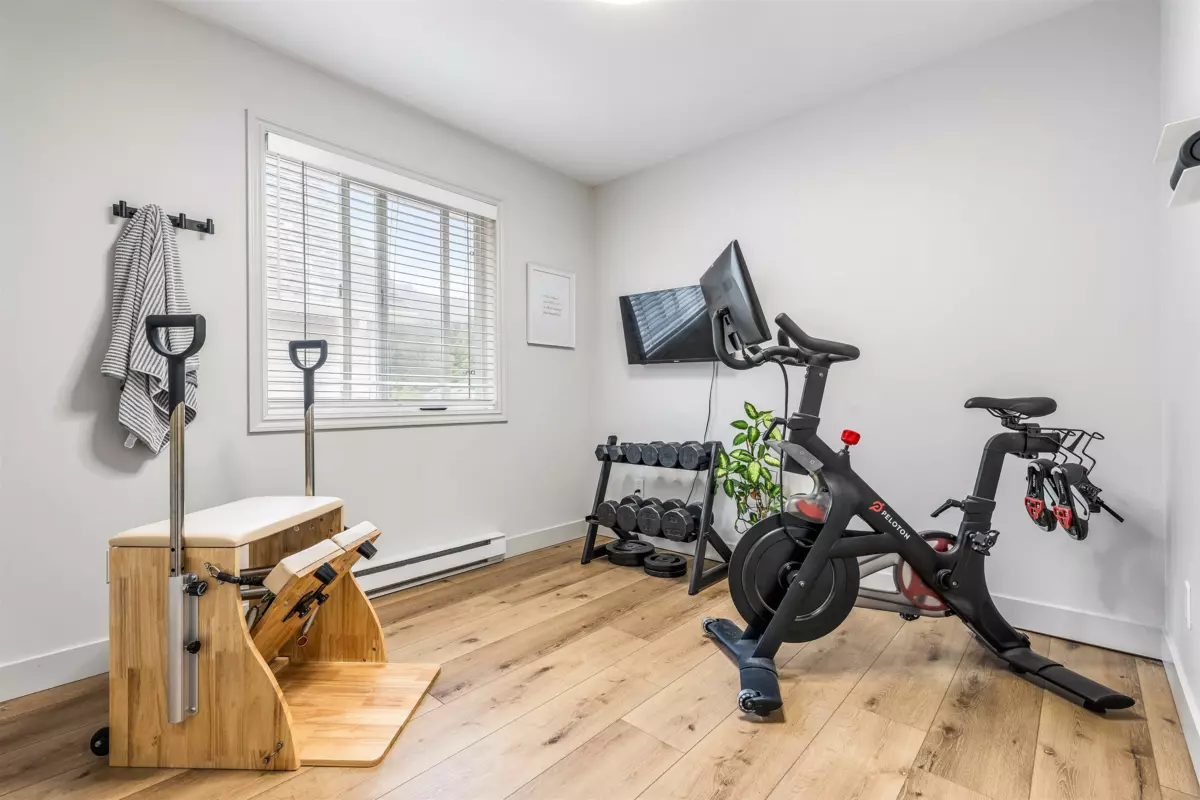 Hallway Photo of 46460 Ashby Drive, Chilliwack, BC