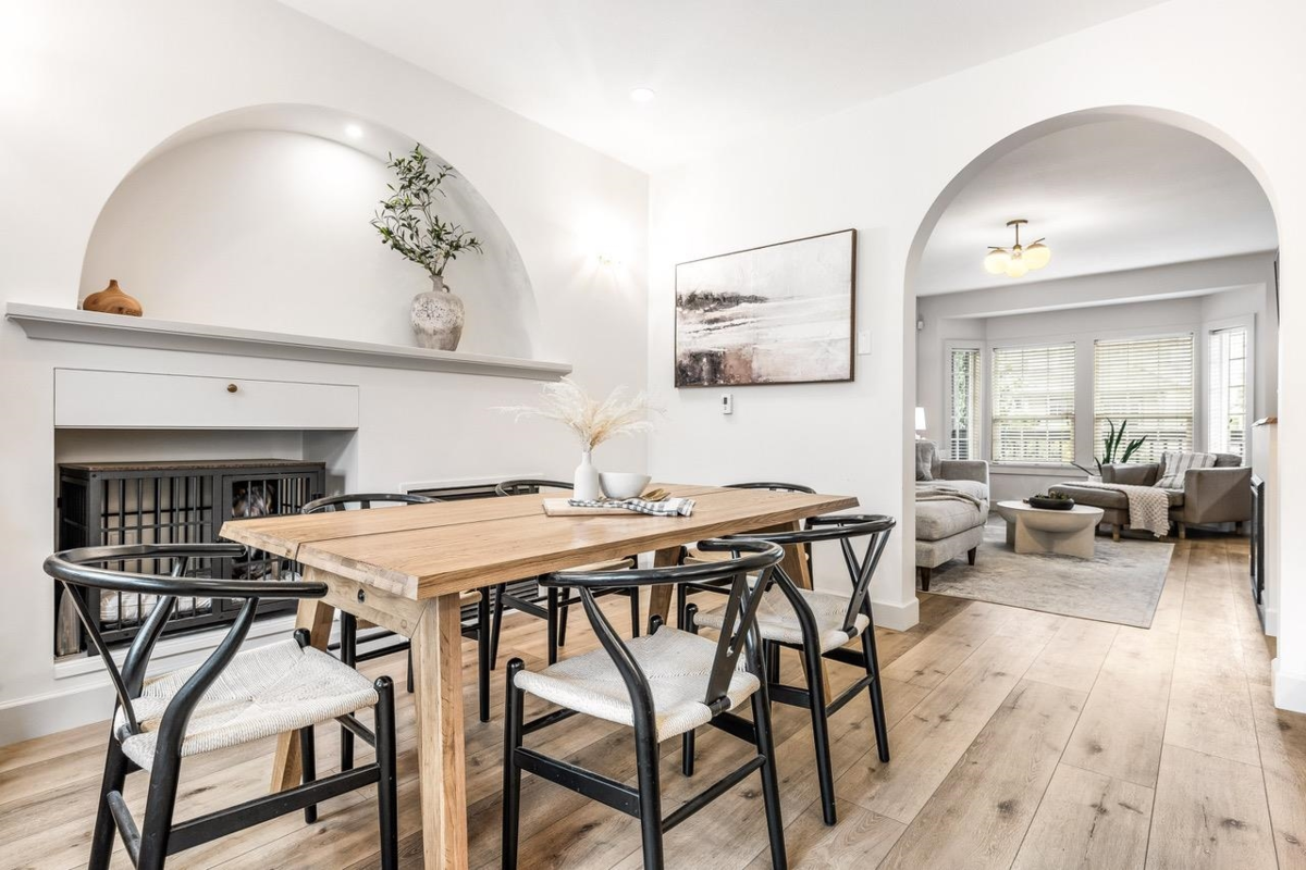 Primary Bathroom Photo of 46460 Ashby Drive, Chilliwack, BC