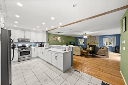 19607 Somerset Drive, Pitt Meadows, BC, North Meadows PI — 3 bed single family residence for sale