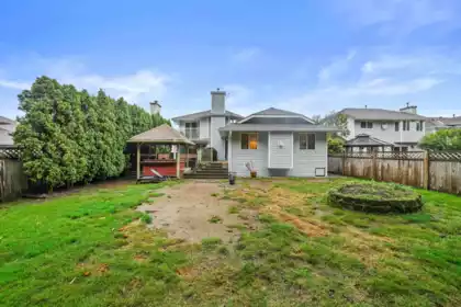 Hot Tub / Spa Photo of 19607 Somerset Drive, Pitt Meadows, BC