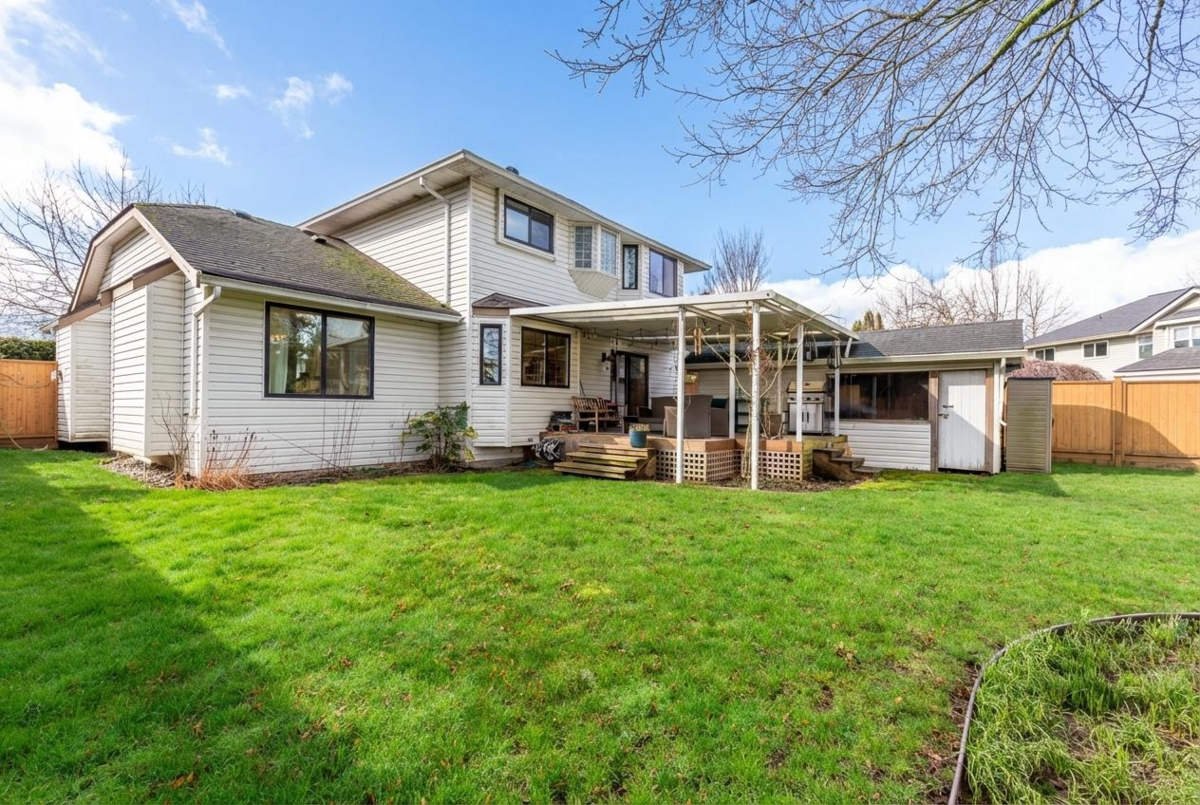 Aerial View of 22171 46a Avenue, Langley, BC