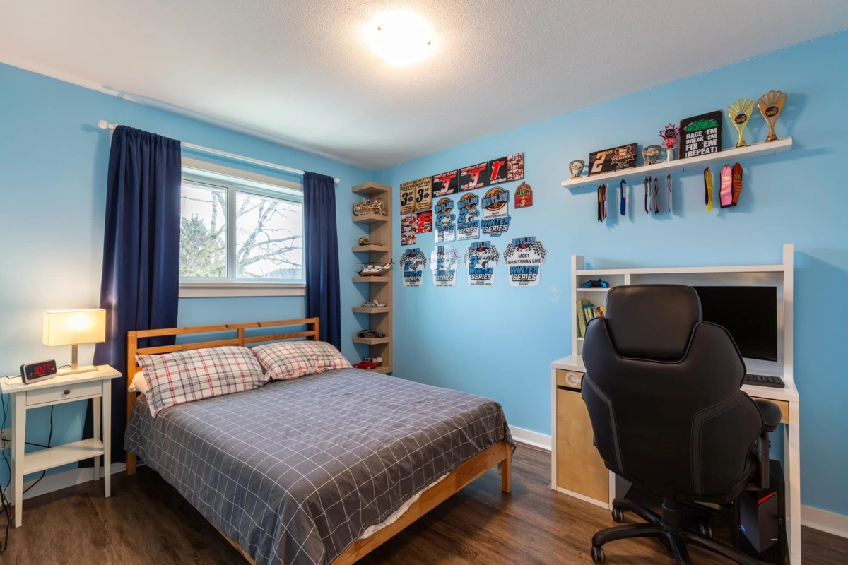 Swimming Pool Photo of 22171 46a Avenue, Langley, BC