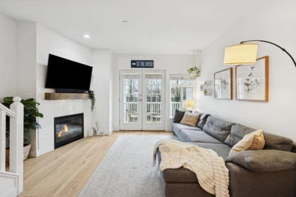 8528 Lighthouse Way, Vancouver, BC