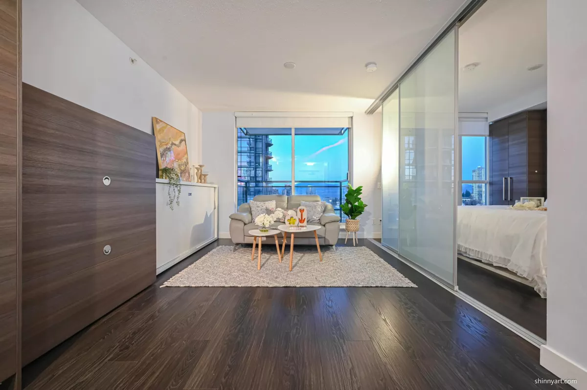 Family Room Photo of 1507 13398 104 Avenue, Surrey, BC