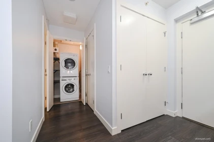 Primary Bathroom Photo of 1507 13398 104 Avenue, Surrey, BC