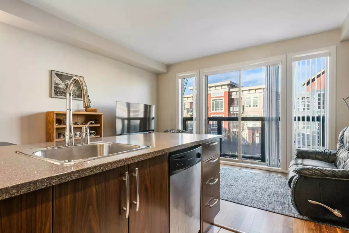 Breakfast Nook Photo of 312 45530 Market Way, Chilliwack, BC