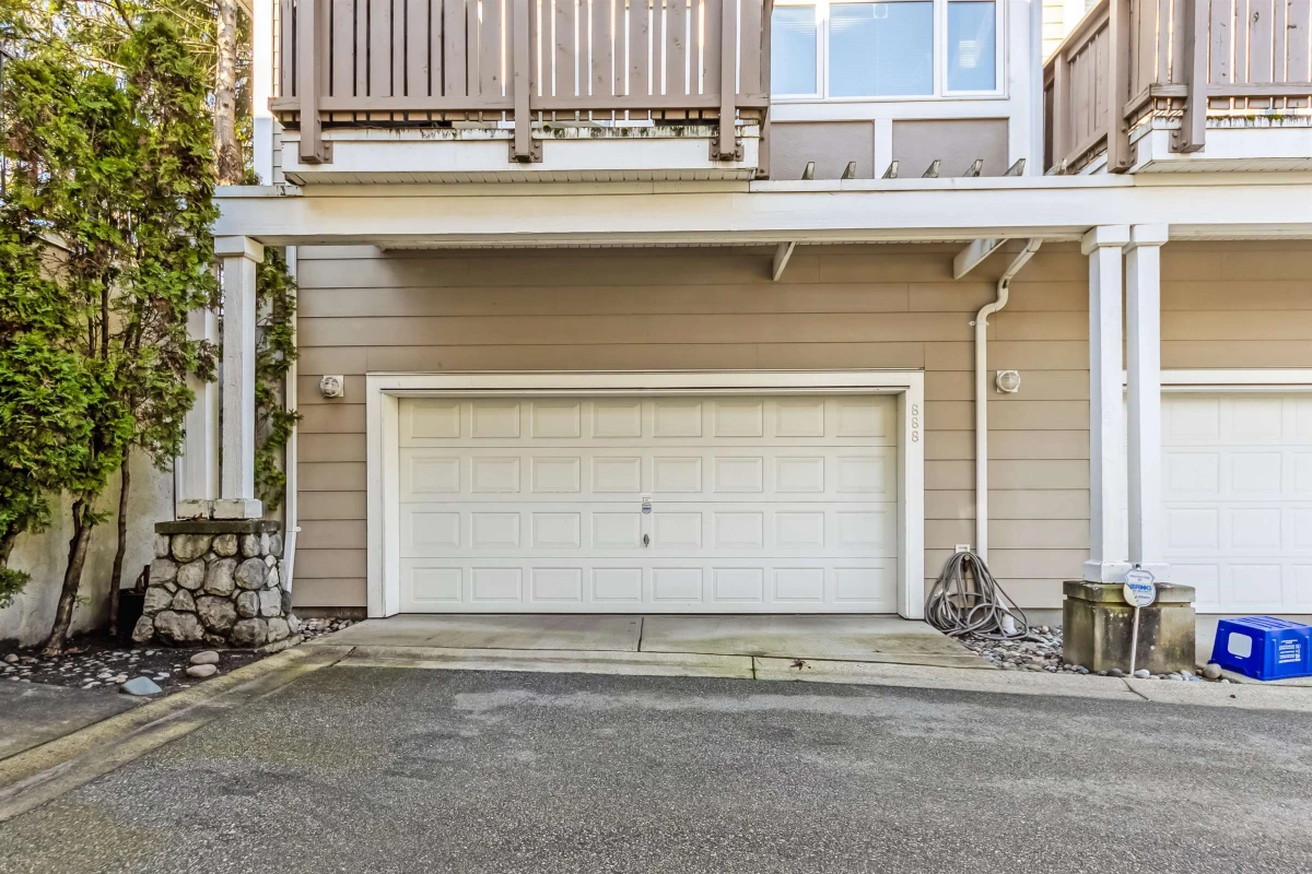 Outdoor Kitchen Photo of 888 W 58th Avenue, Vancouver, BC