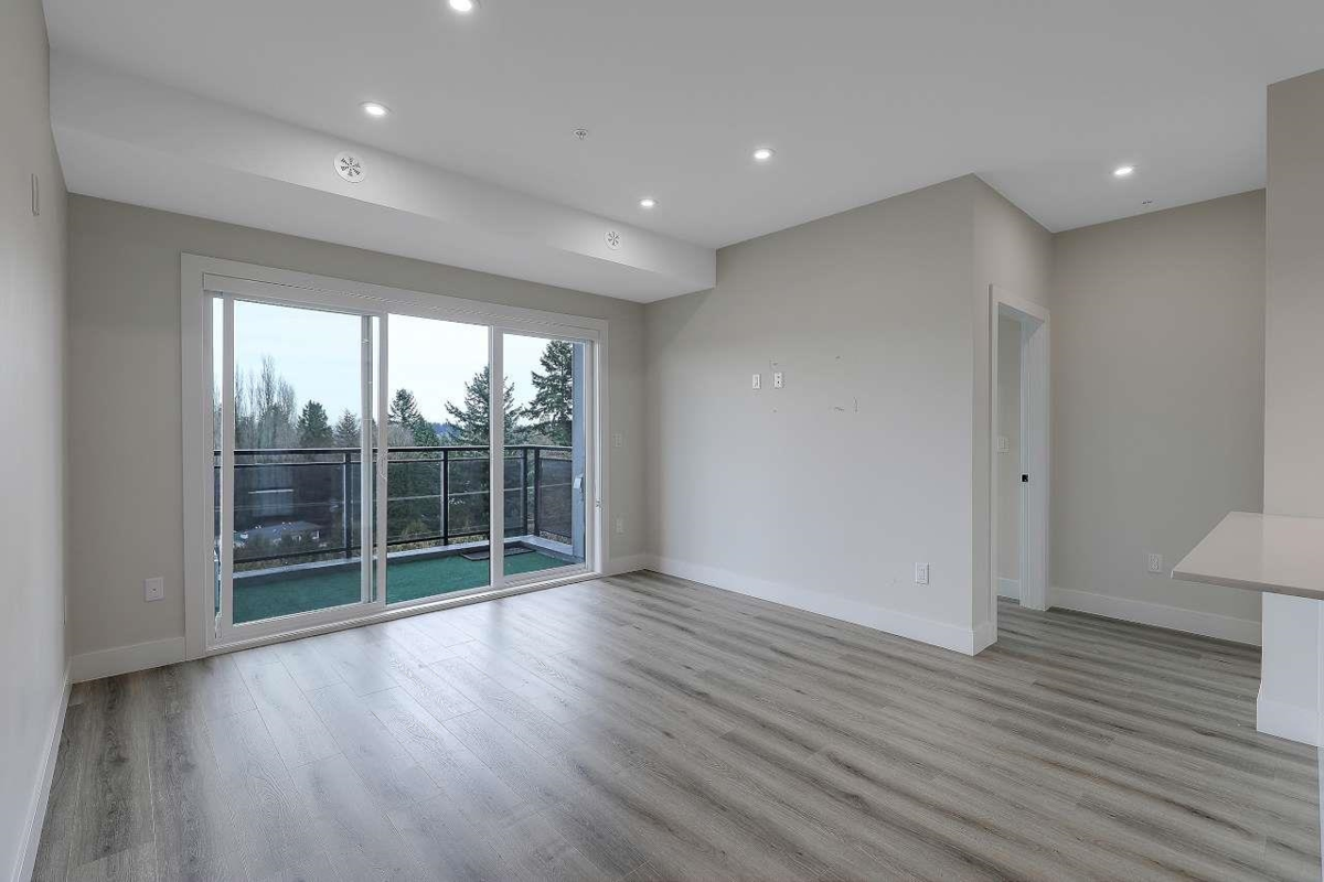 Family Room Photo of 505 6285 King George Boulevard, Surrey, BC