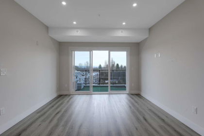 505 6285 King George Boulevard, Surrey, BC