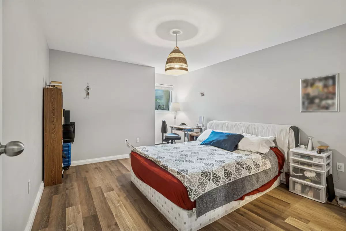 Primary Bathroom Photo of 108 1200 Pacific Street, Coquitlam, BC