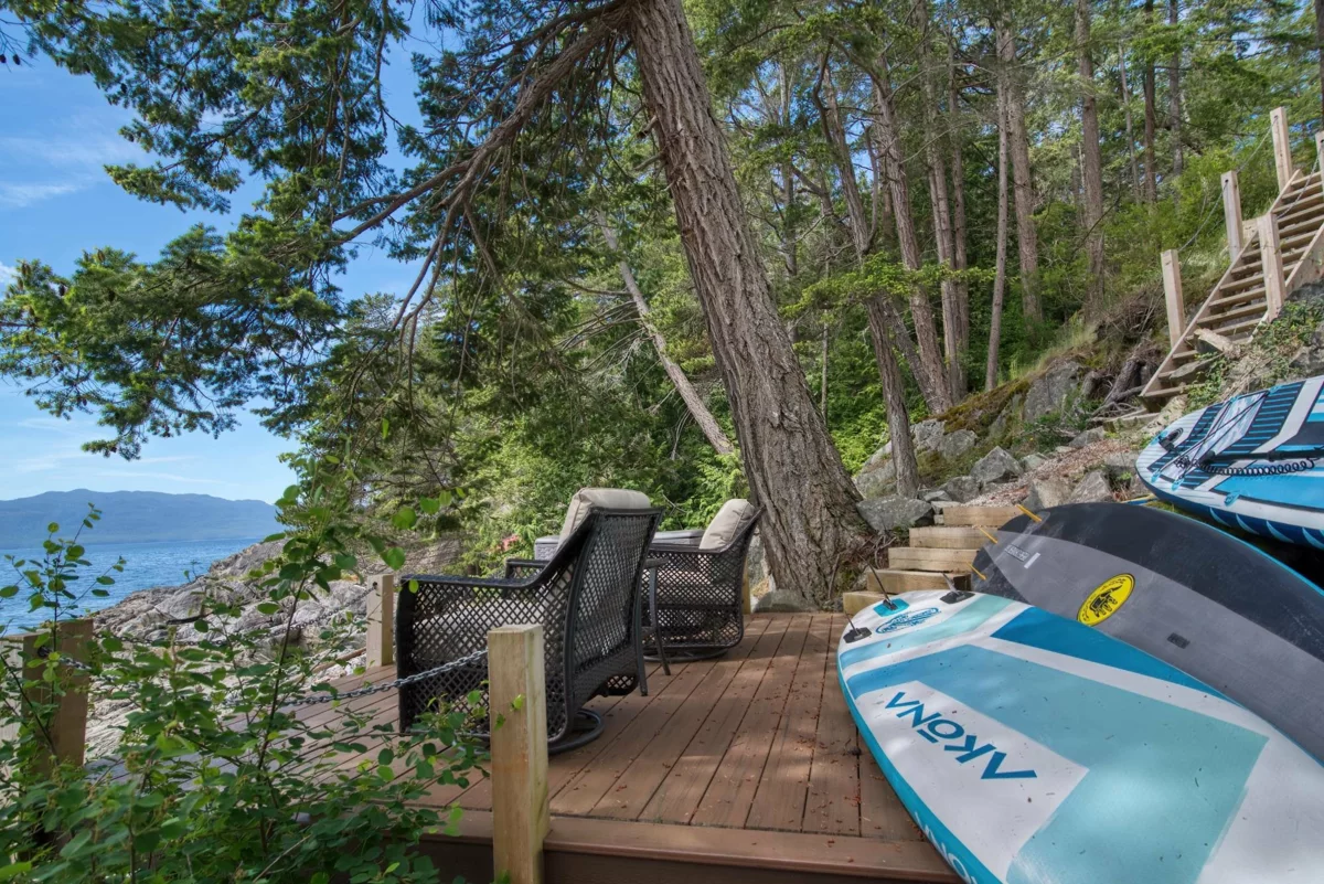 Swimming Pool Photo of 10991- 10993 Sunshine Coast Highway, Halfmoon Bay, BC