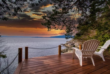 10991- 10993 Sunshine Coast Highway, Halfmoon Bay, BC, Pender Harbour Egmont — 5 bed single family residence for sale