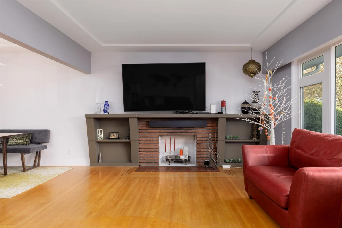 Family Room Photo of 5935 Prince Albert Street, Vancouver, BC