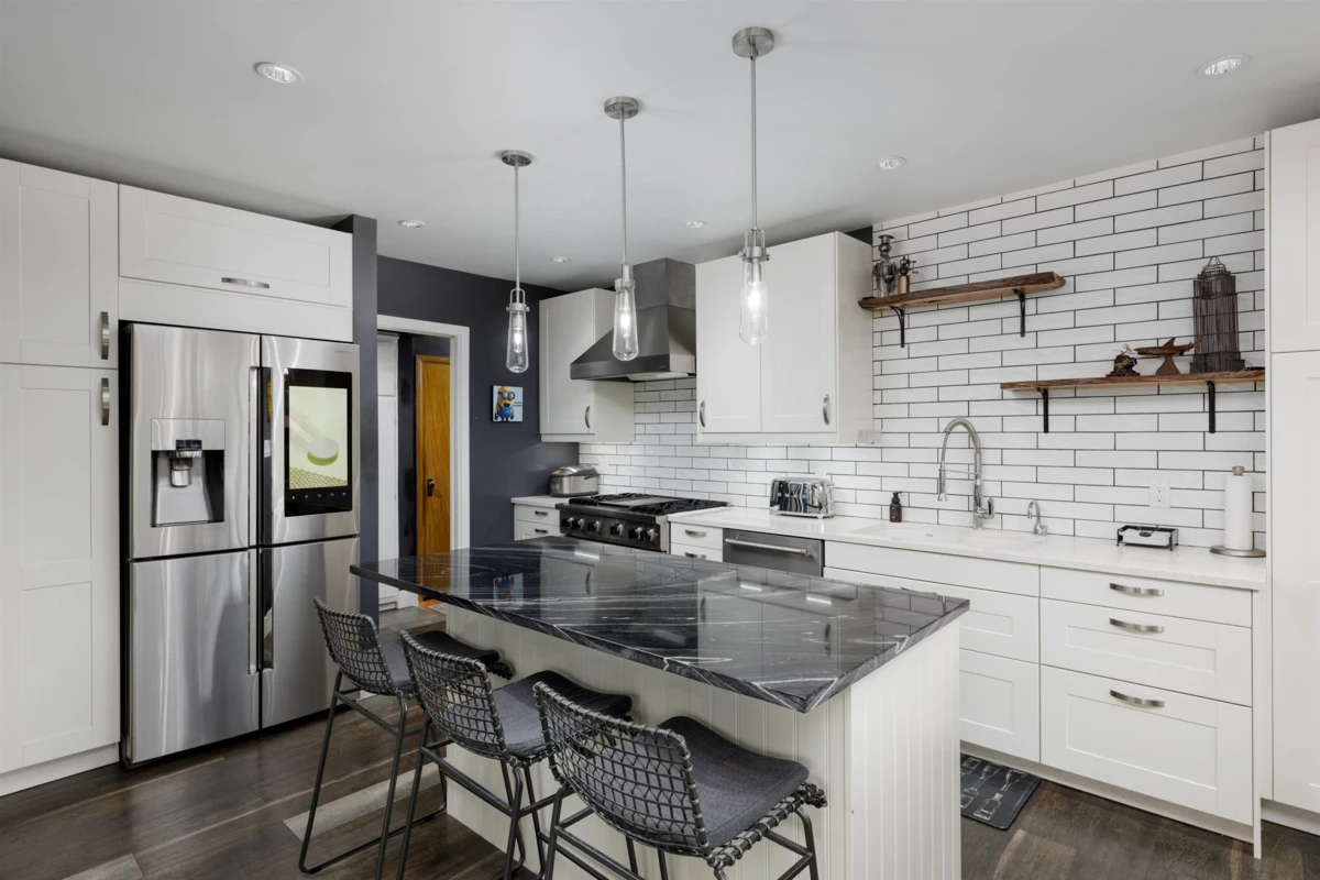 Kitchen Island Photo of 5935 Prince Albert Street, Vancouver, BC
