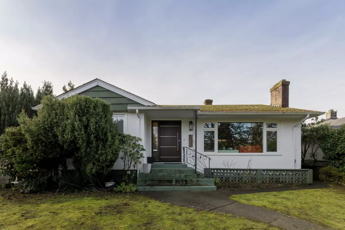 Staircase Photo of 5935 Prince Albert Street, Vancouver, BC