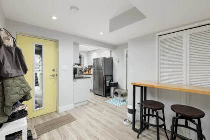 Entry Foyer Photo of 5935 Prince Albert Street, Vancouver, BC