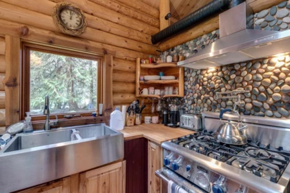 Primary Bathroom Photo of 274 Merryman Drive, Mayne Island, BC