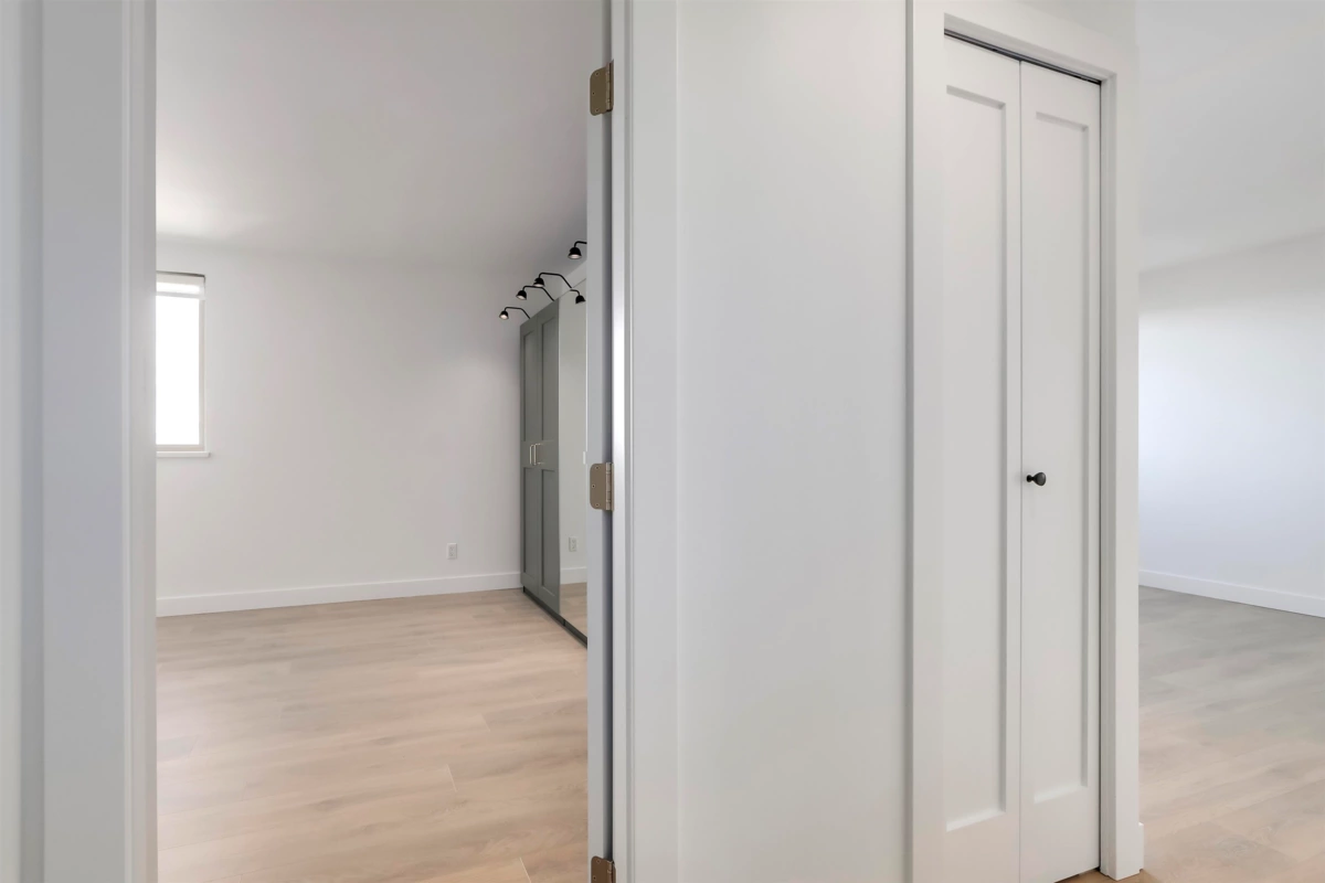 Bedroom 4 Photo of 1206 110 W 4th Street, North Vancouver, BC