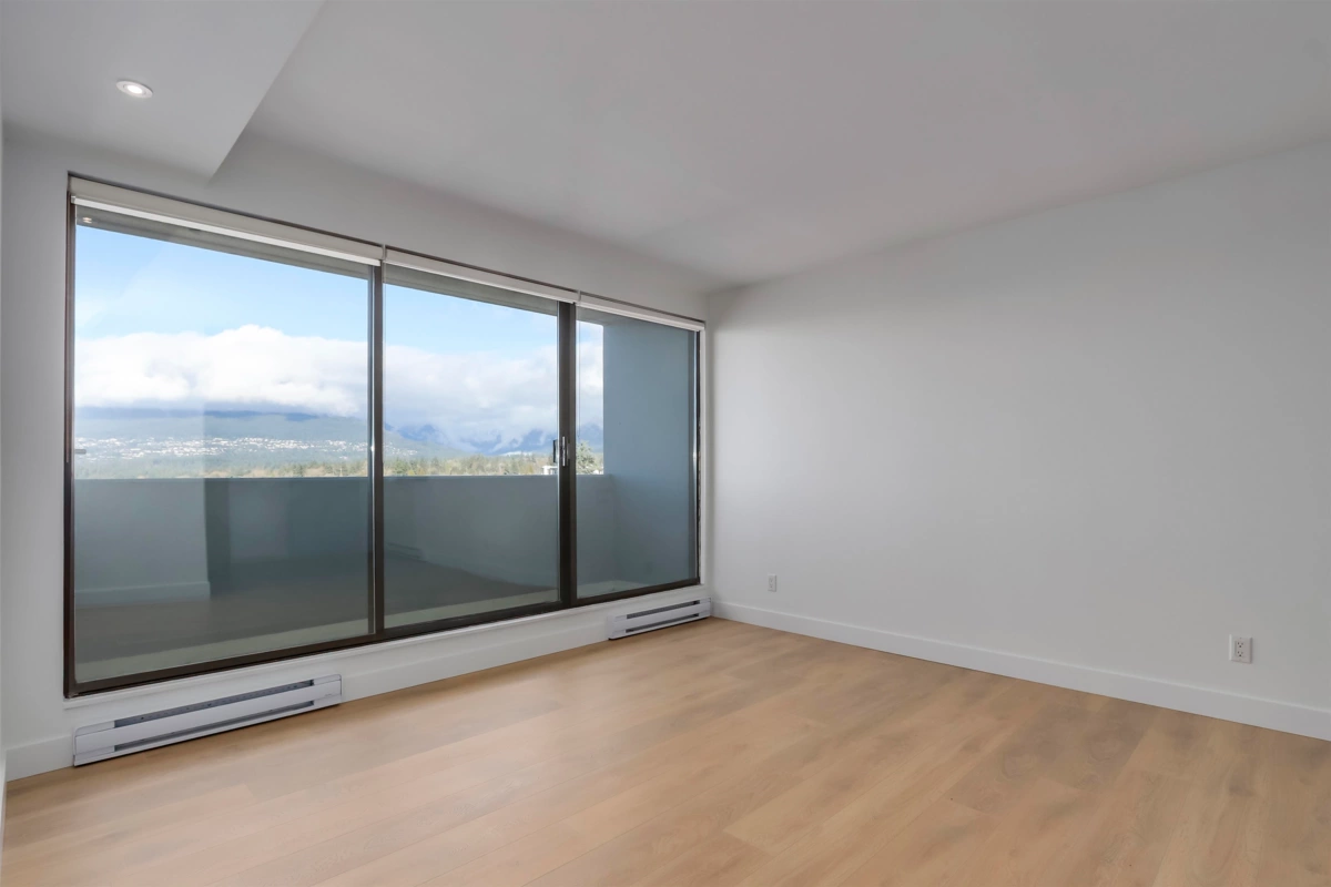 Breakfast Nook Photo of 1206 110 W 4th Street, North Vancouver, BC