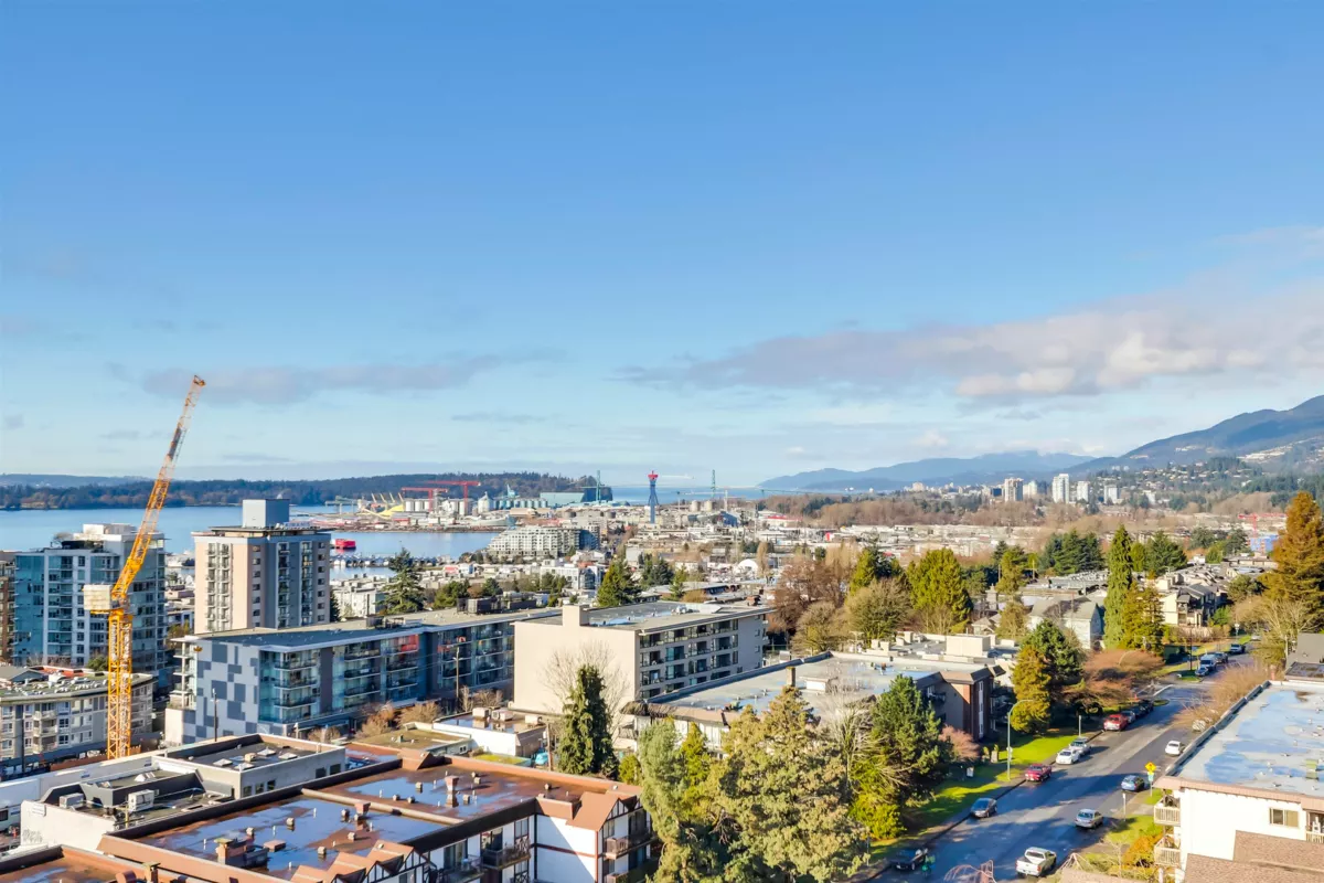 Laundry Room Photo of 1206 110 W 4th Street, North Vancouver, BC