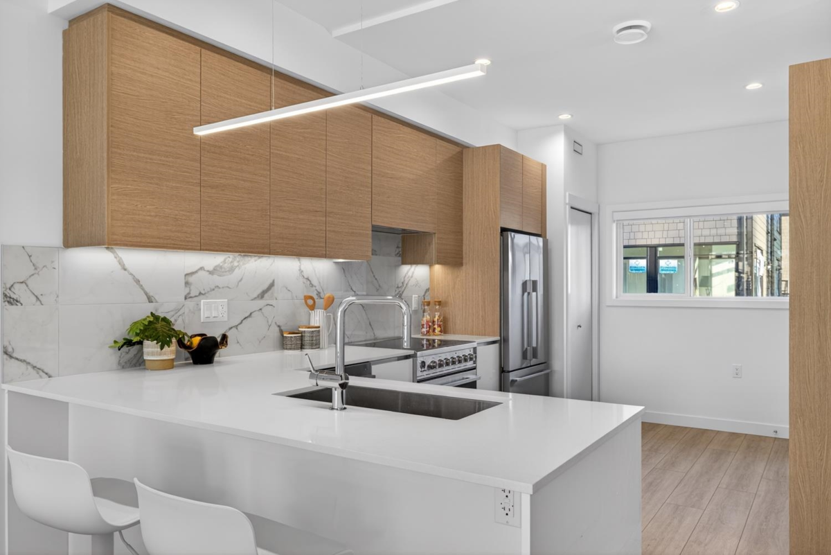 Dining Area Photo of 31 4337 Boundary Road, Richmond, BC