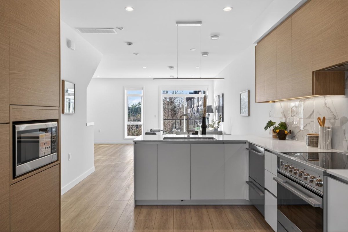 Kitchen Photo of 31 4337 Boundary Road, Richmond, BC