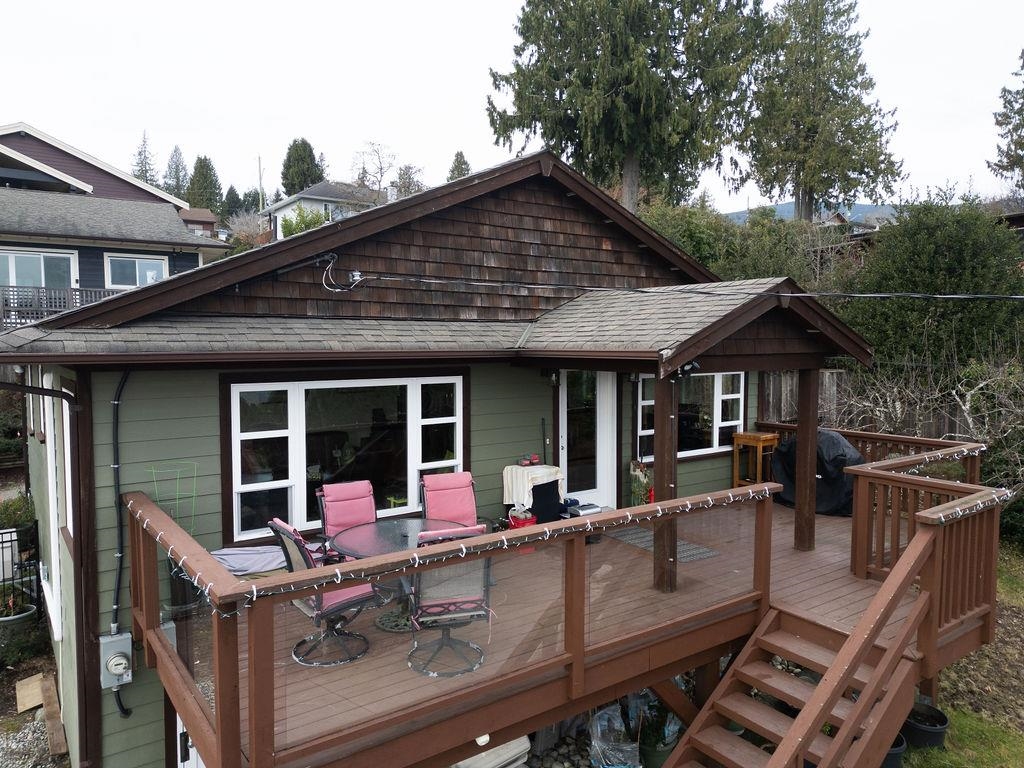 Backyard Photo of 591 Gibsons Way, Gibsons, BC