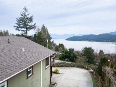 591 Gibsons Way, Gibsons, BC, Gibsons — Single Family Residence for sale