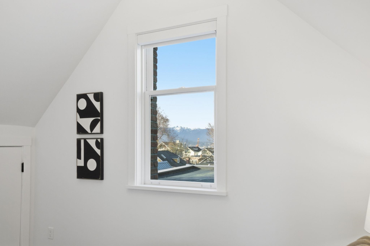 Hallway Photo of 1967 Napier Street, Vancouver, BC