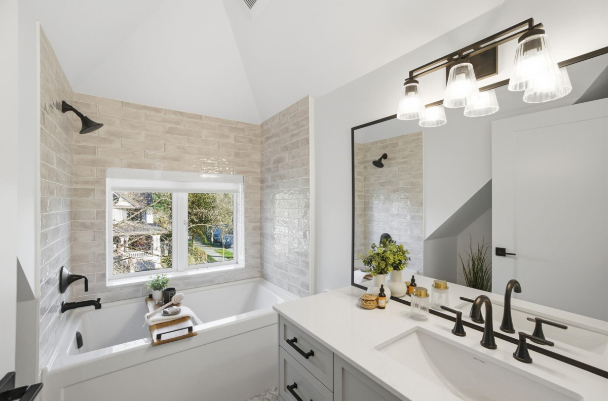 Office / Den Photo of 1967 Napier Street, Vancouver, BC