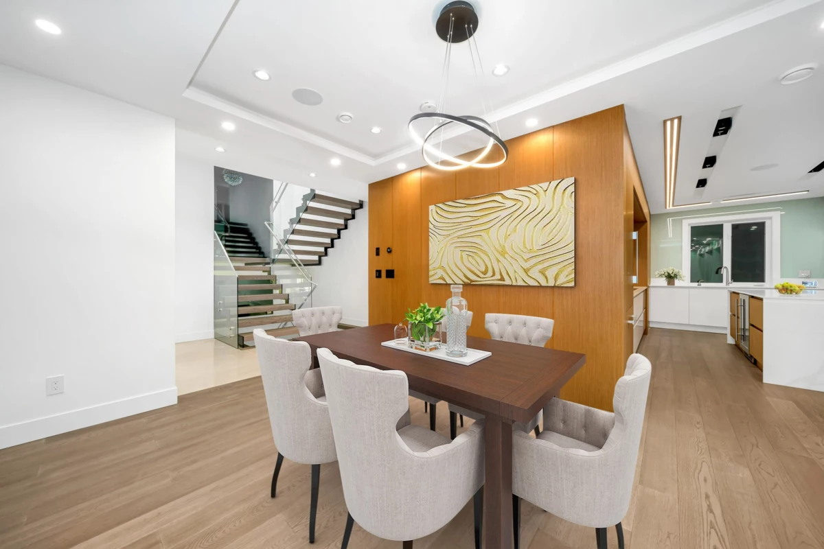 Dining Area Photo of 4399 Highland Boulevard, North Vancouver, BC