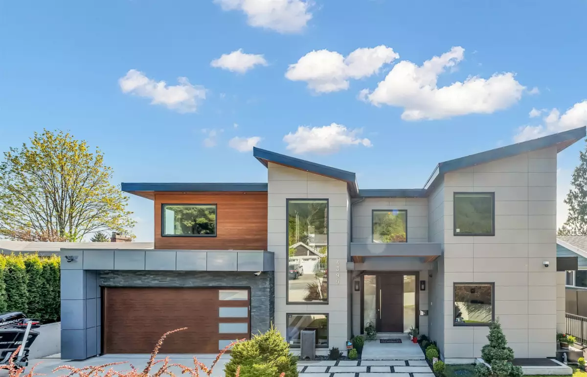 Garage Interior Photo of 4399 Highland Boulevard, North Vancouver, BC