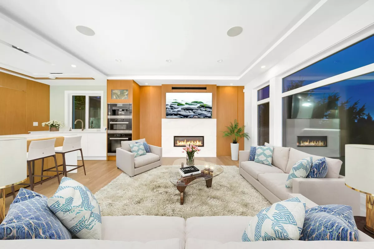 Kitchen Photo of 4399 Highland Boulevard, North Vancouver, BC