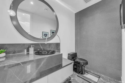Laundry Room Photo of 4399 Highland Boulevard, North Vancouver, BC