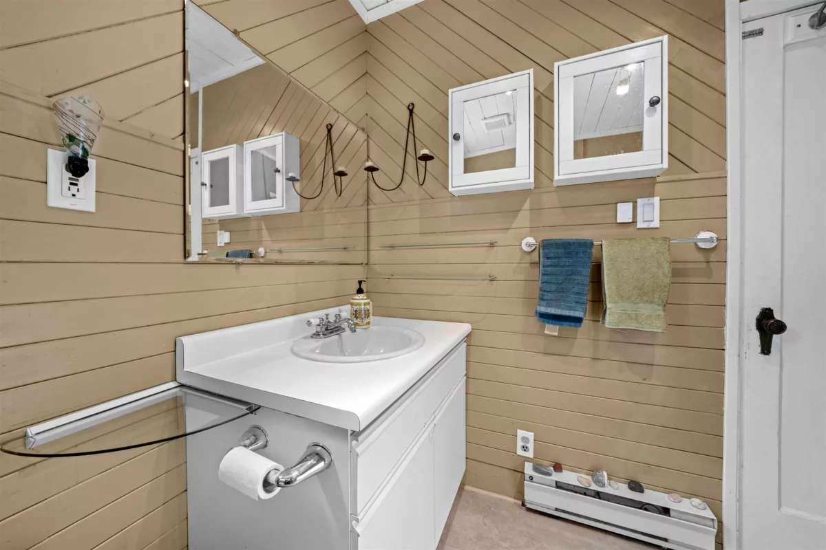 Mudroom Photo of 10 23000 Dyke Road, Richmond, BC
