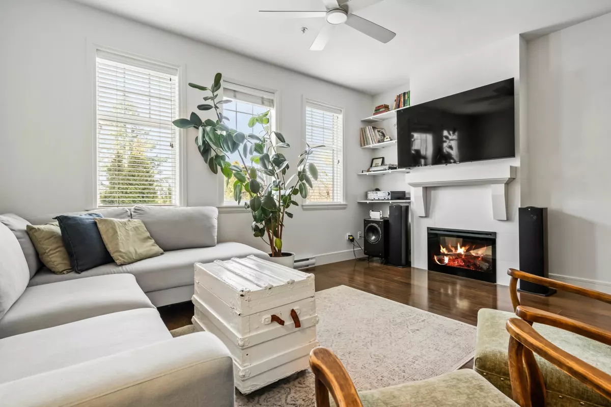 Basement Recreation Room Photo of 30 45390 Vedder Mountain Road, Cultus Lake, BC