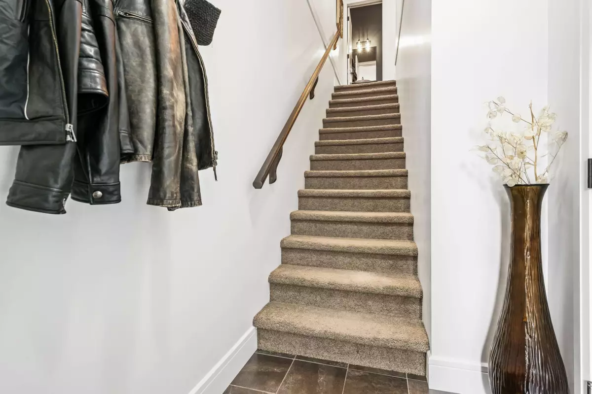 Dining Area Photo of 30 45390 Vedder Mountain Road, Cultus Lake, BC