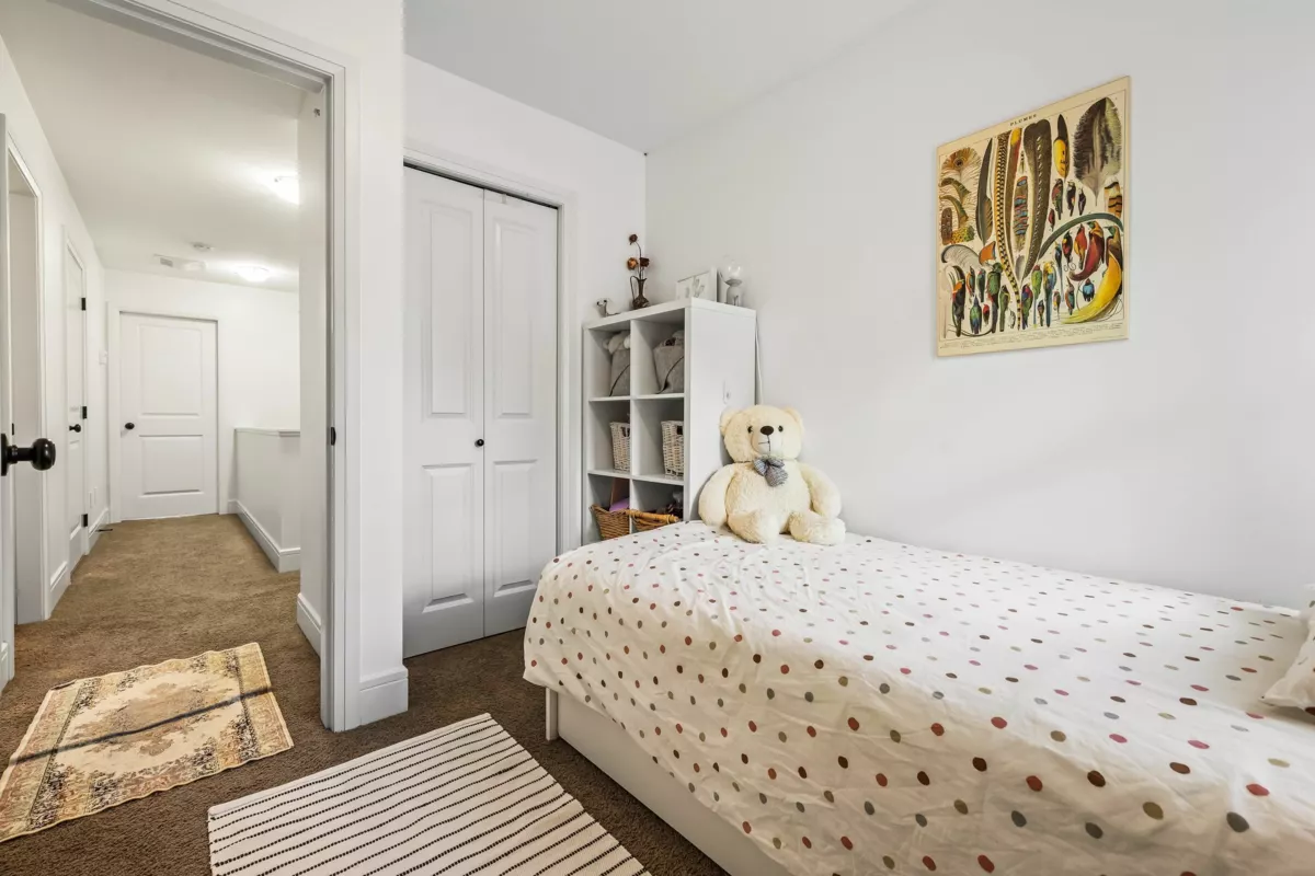 Front Yard Photo of 30 45390 Vedder Mountain Road, Cultus Lake, BC