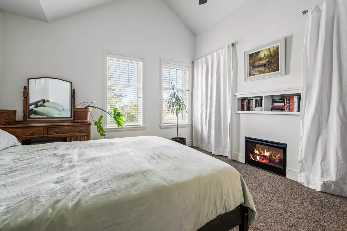 Garage Interior Photo of 30 45390 Vedder Mountain Road, Cultus Lake, BC