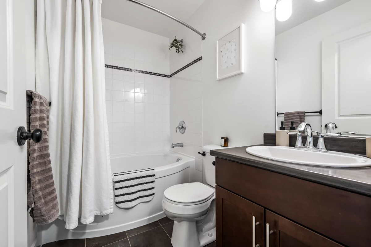 Hot Tub / Spa Photo of 30 45390 Vedder Mountain Road, Cultus Lake, BC