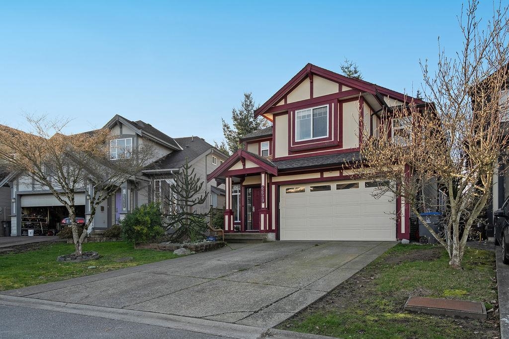 Community Amenities Photo (Clubhouse) of 6629 187a Street, Surrey, BC