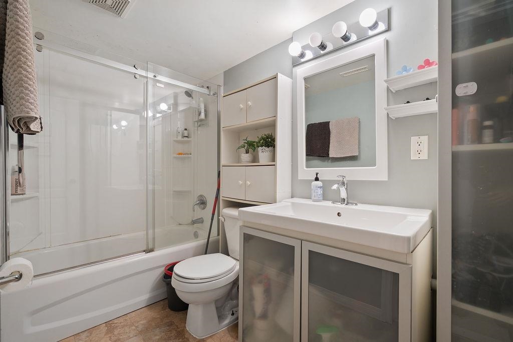 Garage Interior Photo of 6629 187a Street, Surrey, BC