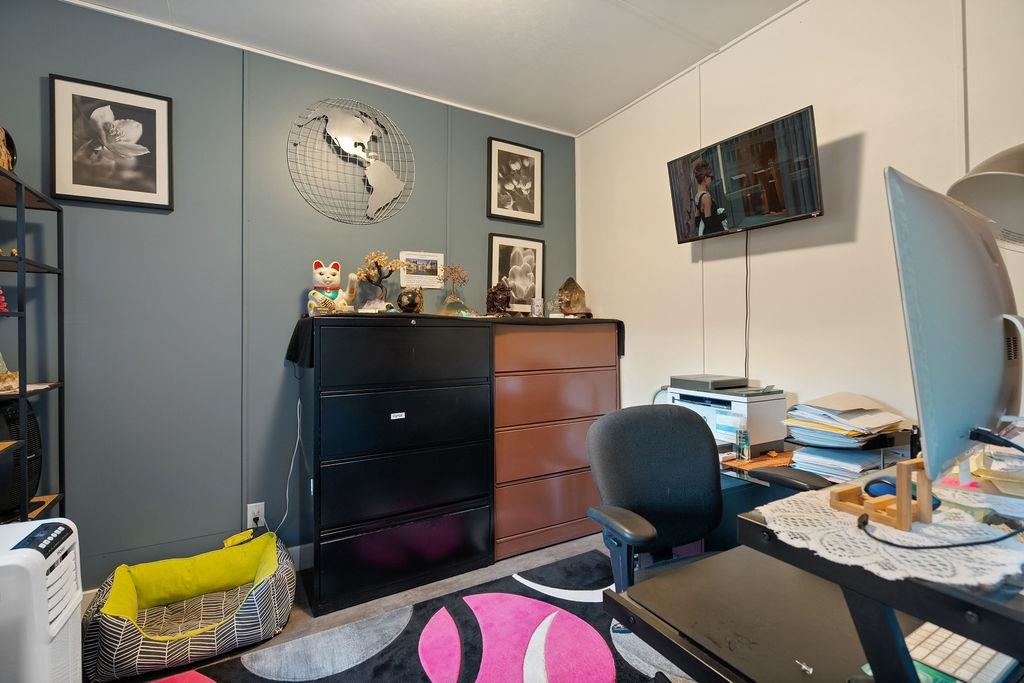 Hot Tub / Spa Photo of 6629 187a Street, Surrey, BC